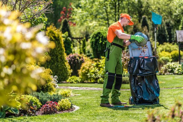 Cost of Lawn Cleaning Service in Kissimmee