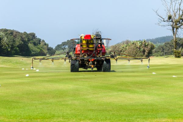 Cost of Golf Course Lawn Care in Kissimmee